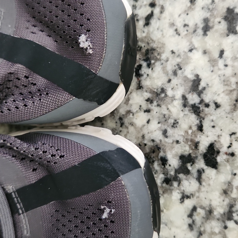 Gray Black & Pink On Cloudflow Running Shoes sz 7 athletic sneakers - Picture 7 of 7
